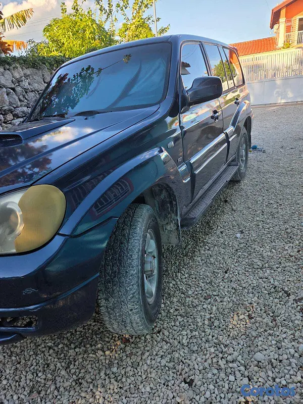 jeepetas y camionetas - terracan 2007 con motor nuevo  3