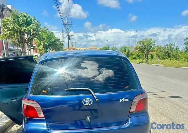carros - TOYOTA VITZ  5