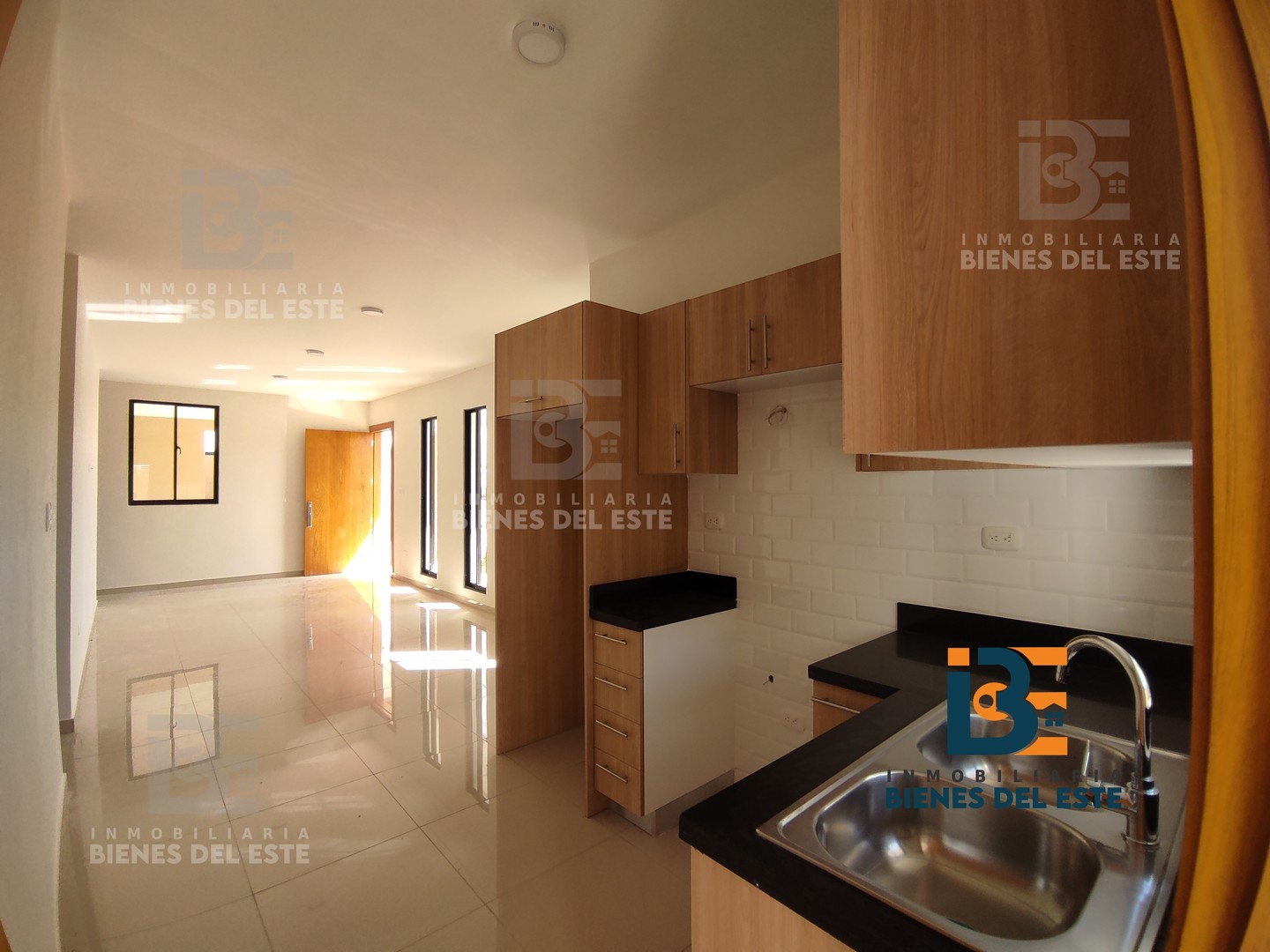 casas - Moderna y Nueva Casa de Oportunidad en Residencial Naime IIIDe Venta   1