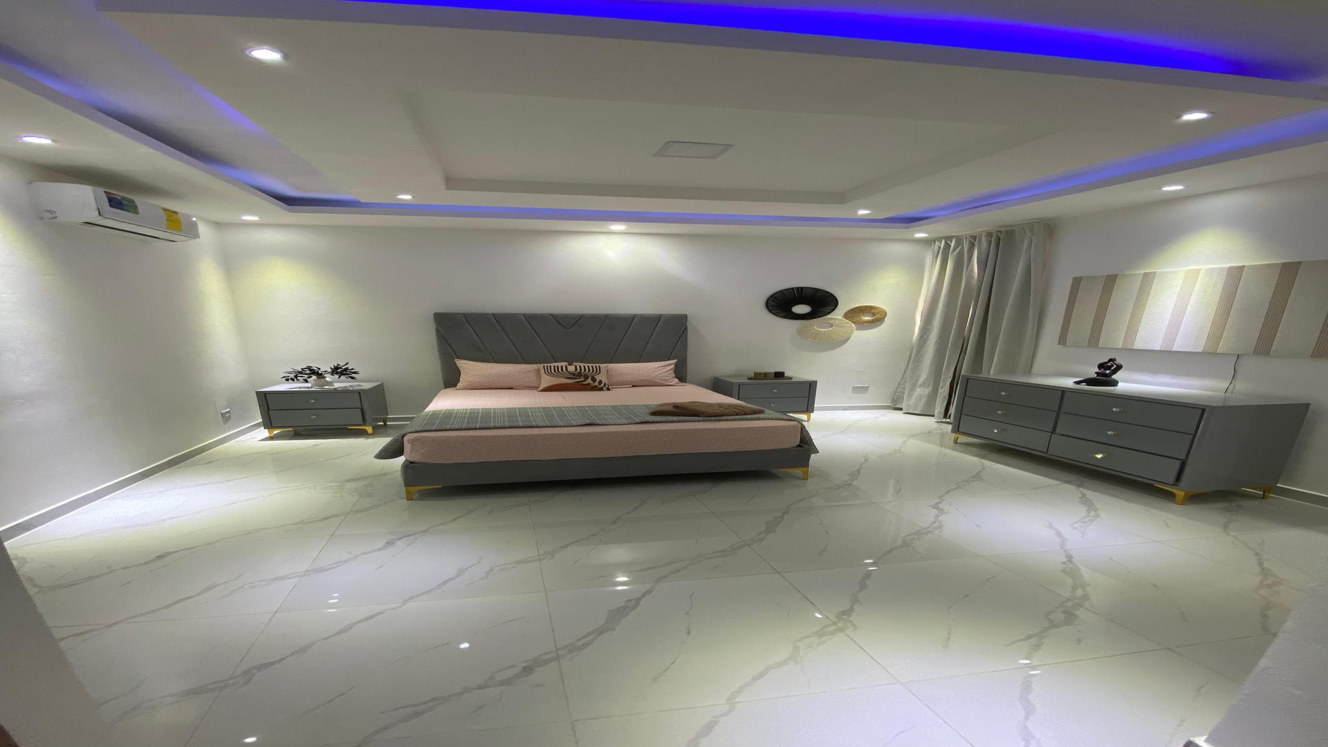 casas - CASA EN VENTA PROXIMO A LA UASD 7