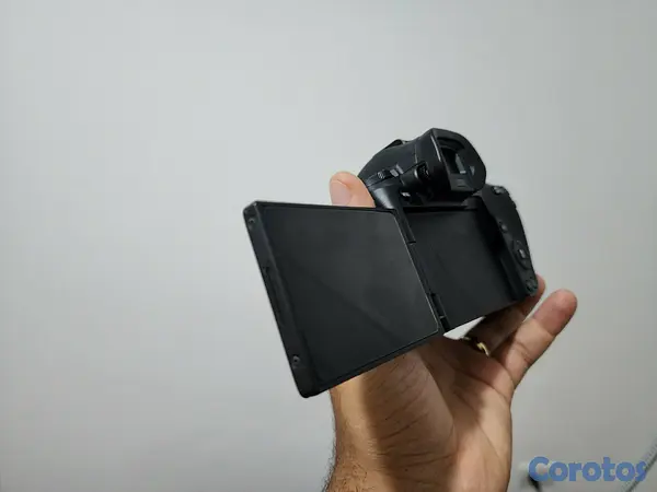 camaras y audio - Camara Canon EOS R 2