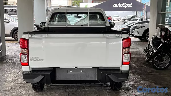 jeepetas y camionetas - Isuzu DMAX  5