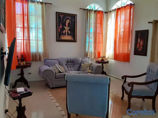casas - Cómoda y amplia casa en lugar tranquilo y seguro con patio  3