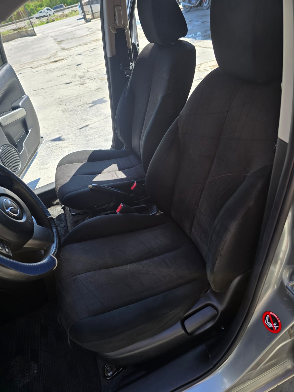 carros - mazda Demio 2014 5