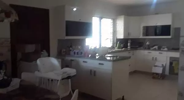 casas - Se vende casa en Av. Independencia 4