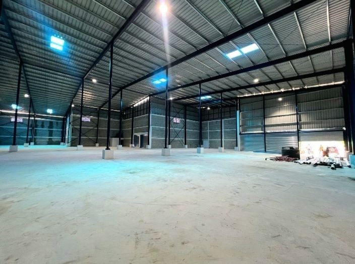 otros inmuebles - ALQUILO Nave Próximo al Merca Santo Domingo  Km 22 0