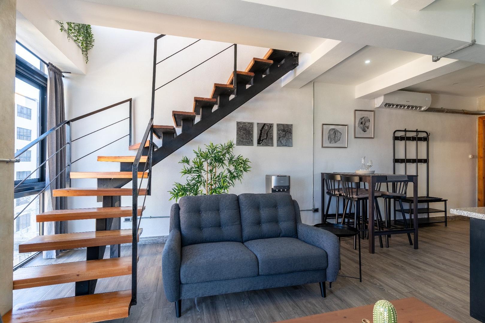apartamentos - Alquilo Tipo Loft Amueblado en la Esperilla!! 7