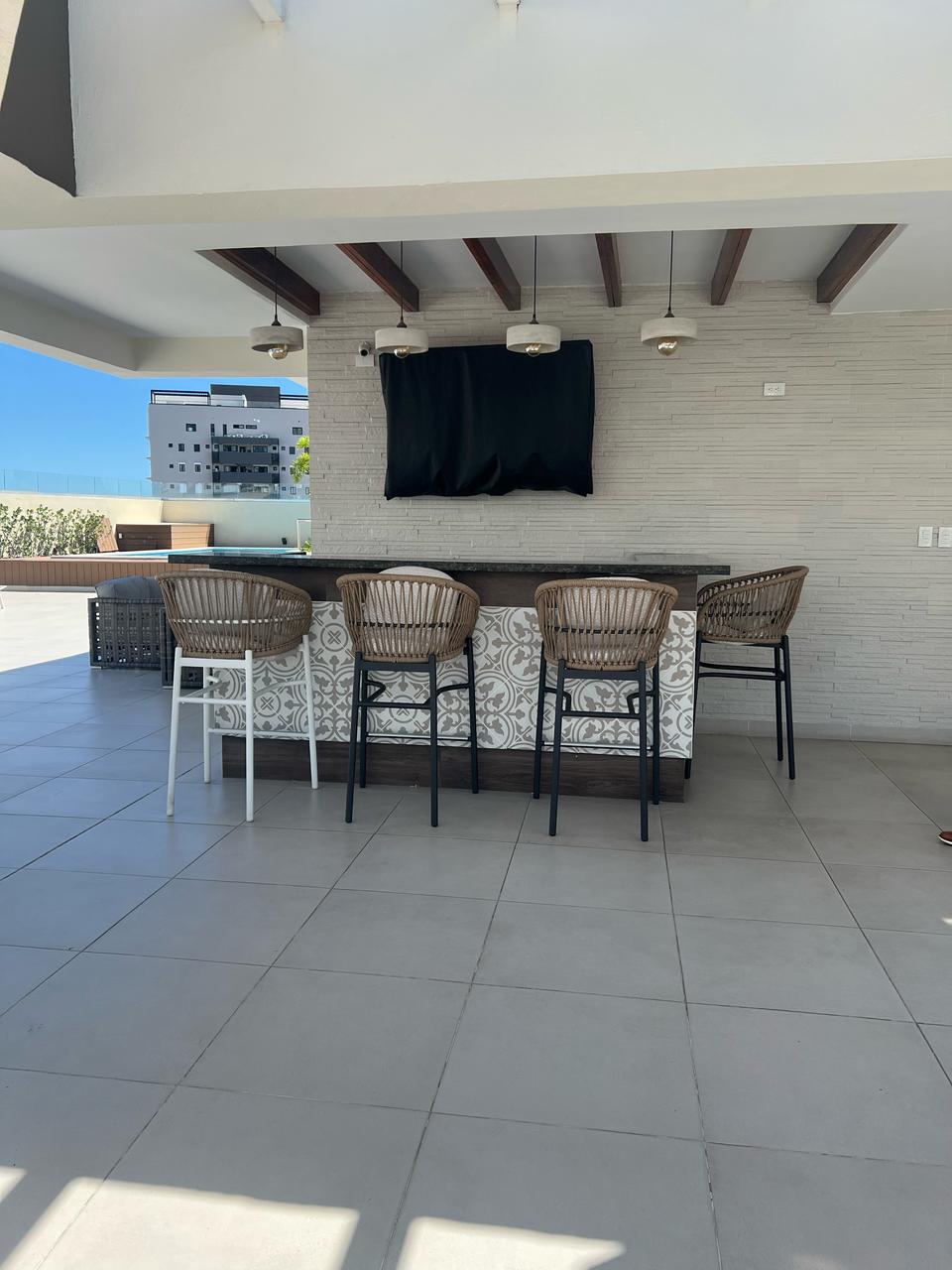 apartamentos - Alquiló naco precio US$1,250  minutos de súper mer 6