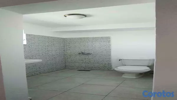 oficinas y locales comerciales - OFICINA OPORTUNIDAD DE 130 mts, excelente distribución, parqueos varios 9