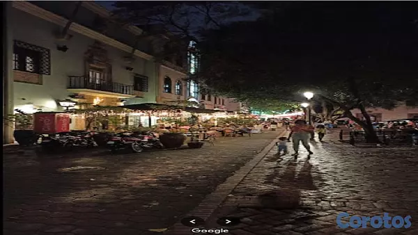 apartamentos - En Venta Edificio Comercial Frente a la Catedral Genera US$114,060 anual 5