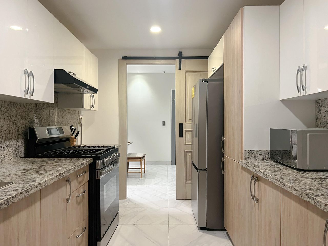 apartamentos - Apartamento en alquiler amueblado, Evaristo Morale 2