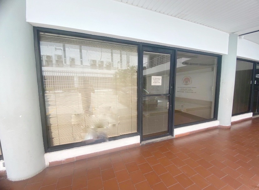 oficinas y locales comerciales - se alquila  2