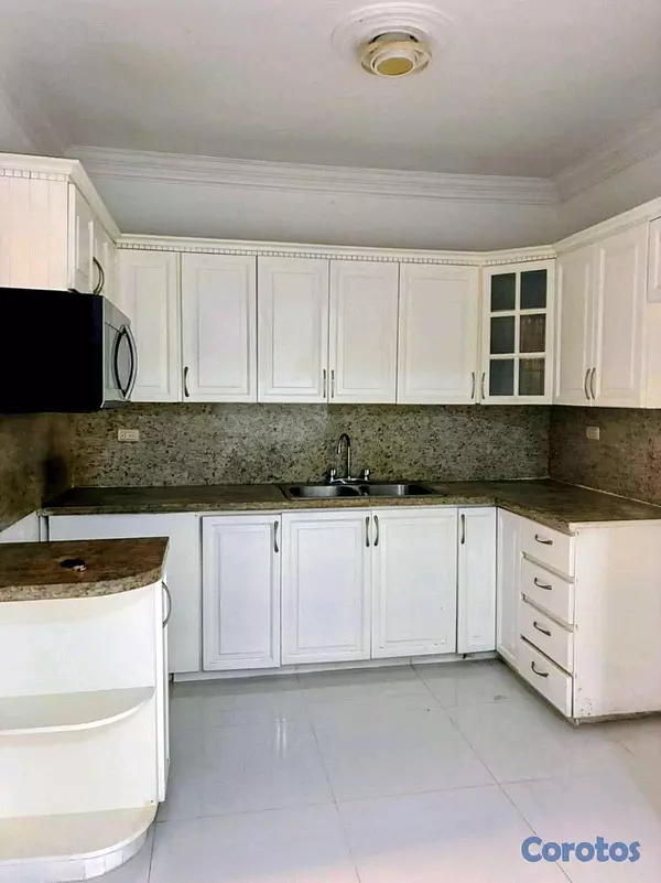 apartamentos - Vendo Apartamento 1er Nivel Renacimiento  3