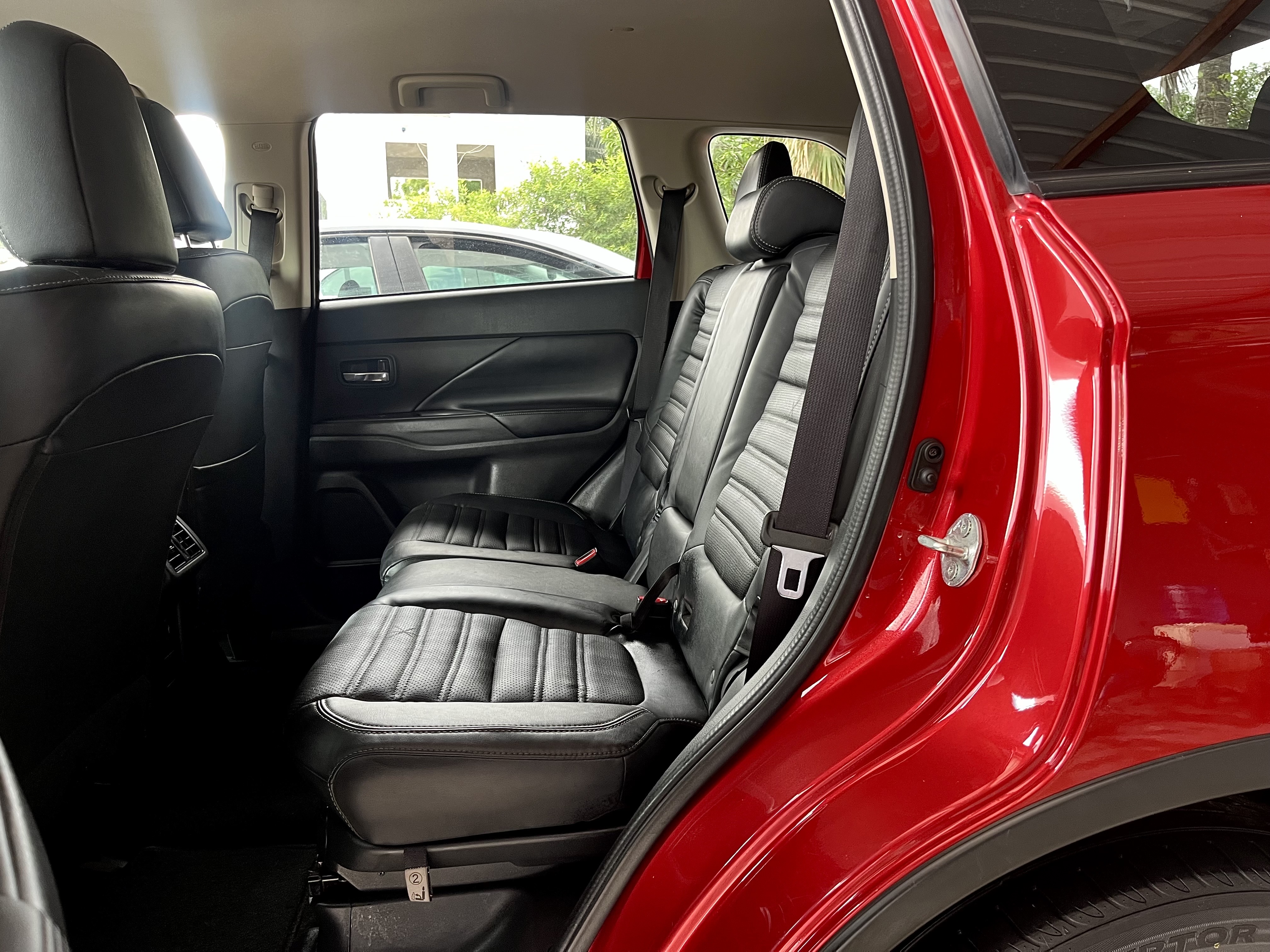 jeepetas y camionetas - Mitsubishi Outlander 2019 - 3 filas de asientos  7