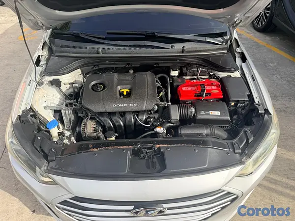 carros - Hyundai Elantra 2017 12