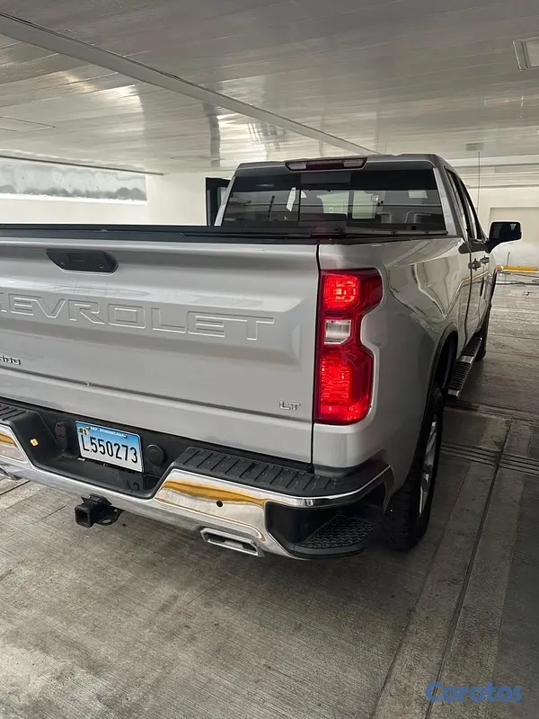 jeepetas y camionetas - Chevrolet silverado duramax 2020 9