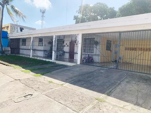 casas - Casa con fines comerciales o de vivienda/ venta 2