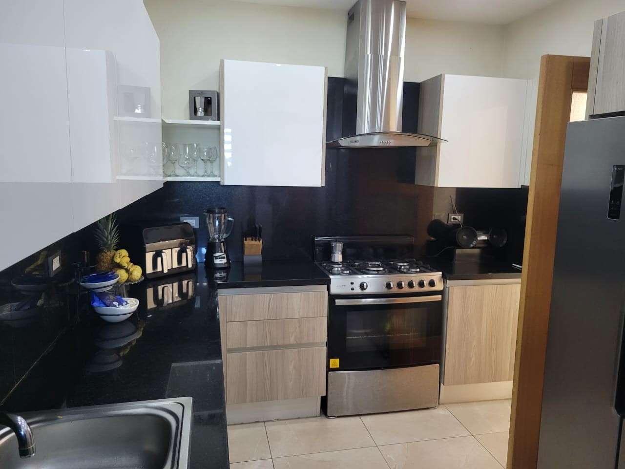 apartamentos - Alquiler de Apartamento 3 habitaciones y estudio amueblado en Esperilla 4