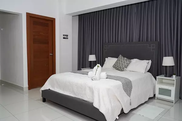 apartamentos - EXCLUSIVIDAD!!!!

Penthouse en el Millón en la Avenida Privada, USD 270,000 4