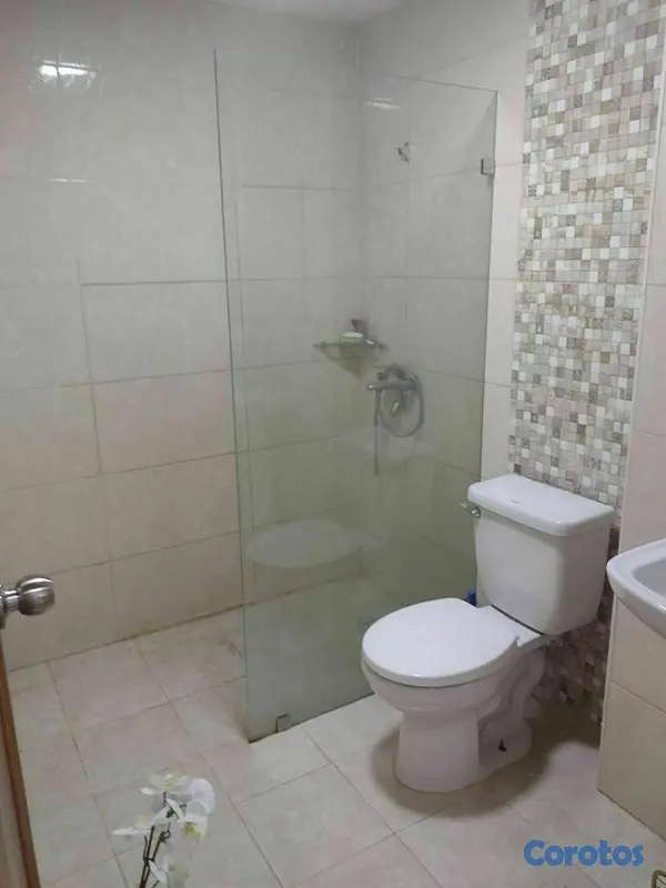 apartamentos - 3er nivel amueblado en corales del sur 9