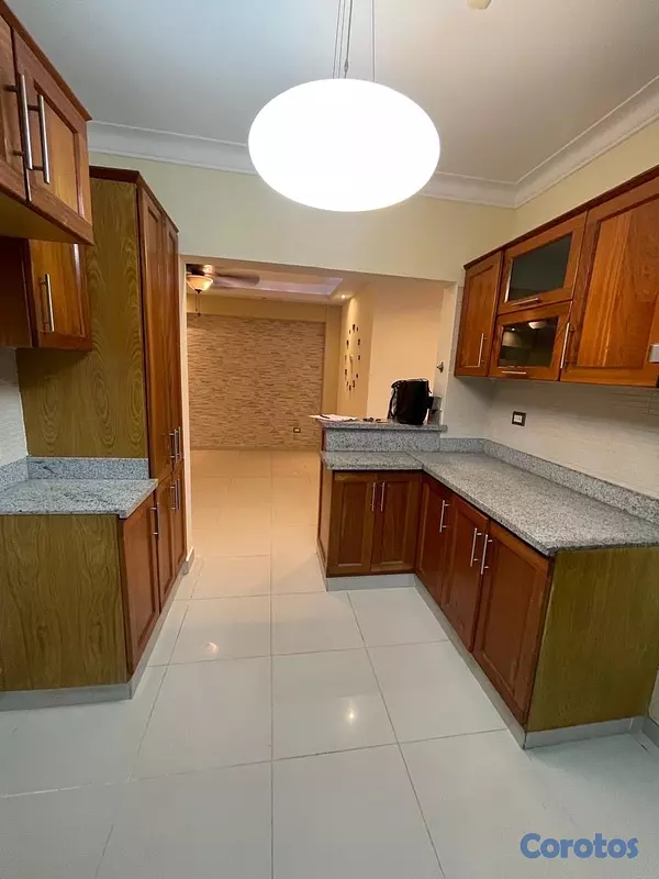 apartamentos - Vendo renacimiento tercer nivel tres habitaciones balcón dos baños dos parqueos  7