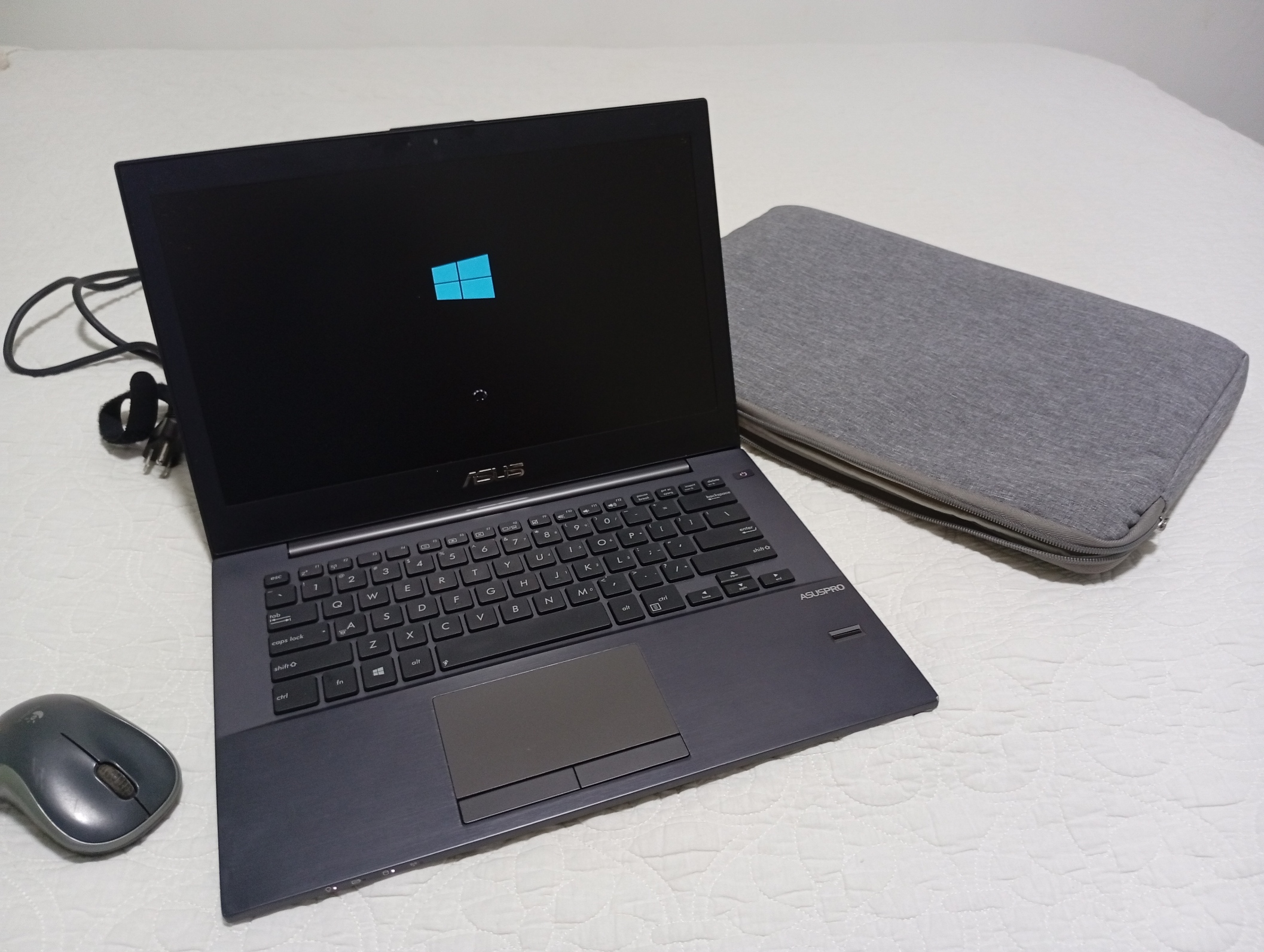 computadoras y laptops - Laptop Asus Pro BU400A Santo Domingo 0