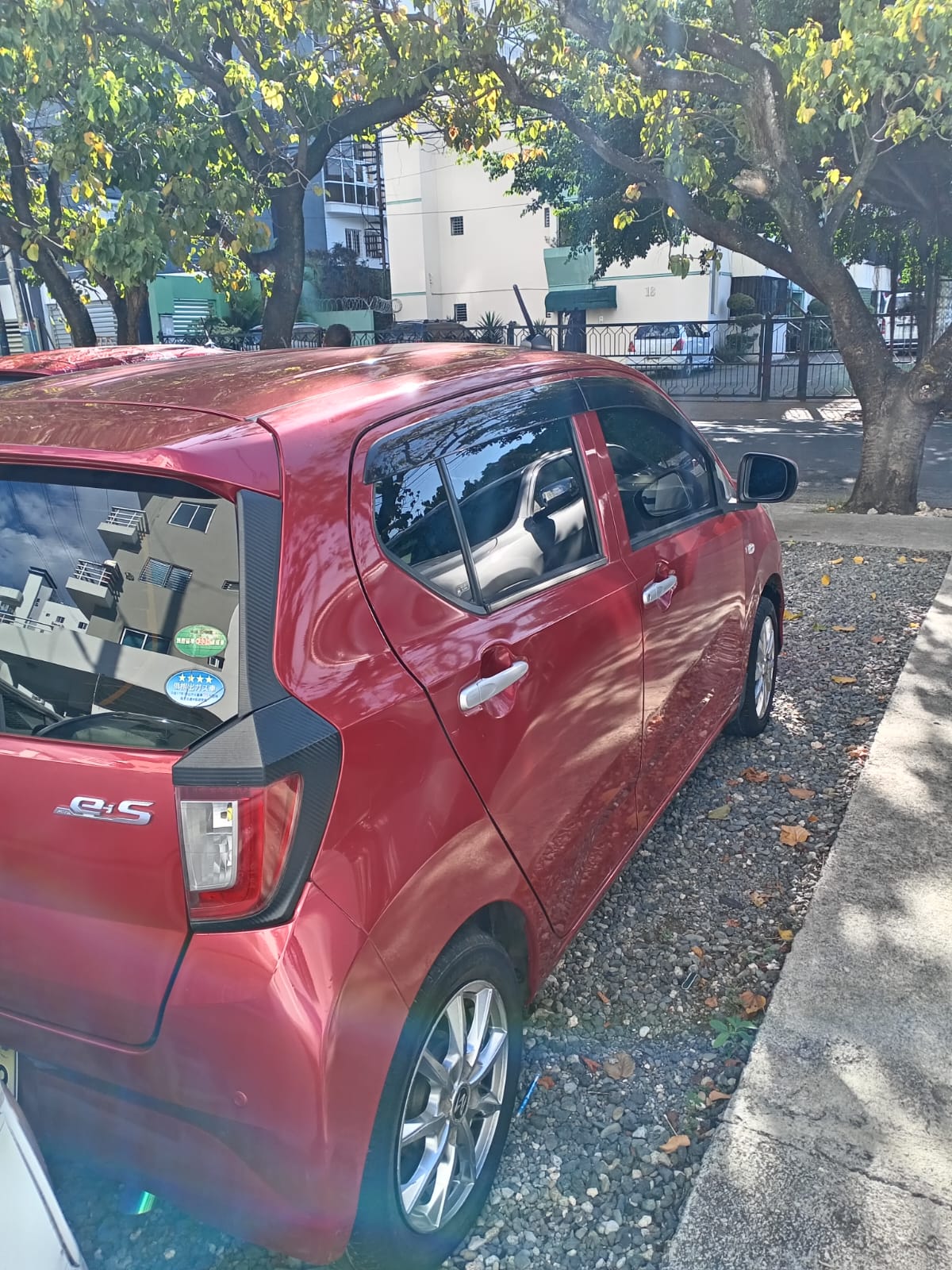 carros - No alquiles más: Daihatsu Mira listo para Uber. 0