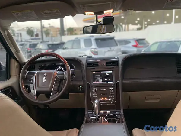 jeepetas y camionetas - Lincoln Navigator 2015 2