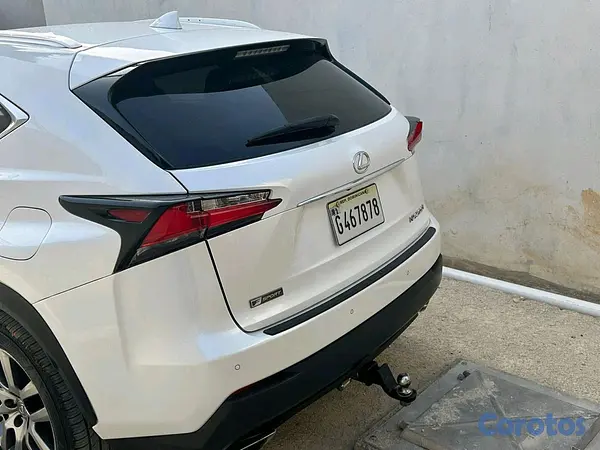 jeepetas y camionetas - LEXUS NX200T 2016 8