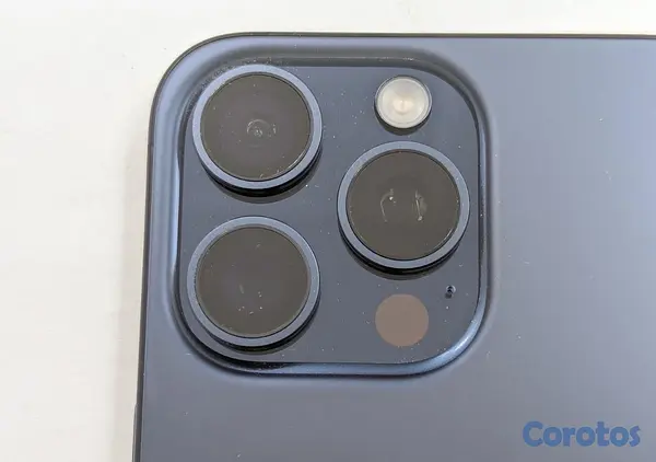 celulares y tabletas - Apple iPhone 15 pro max  2