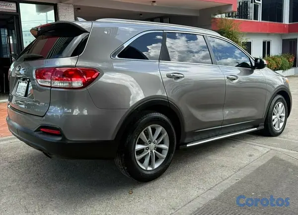 jeepetas y camionetas - 2016 Kia Sorento 3 Filas V4 4