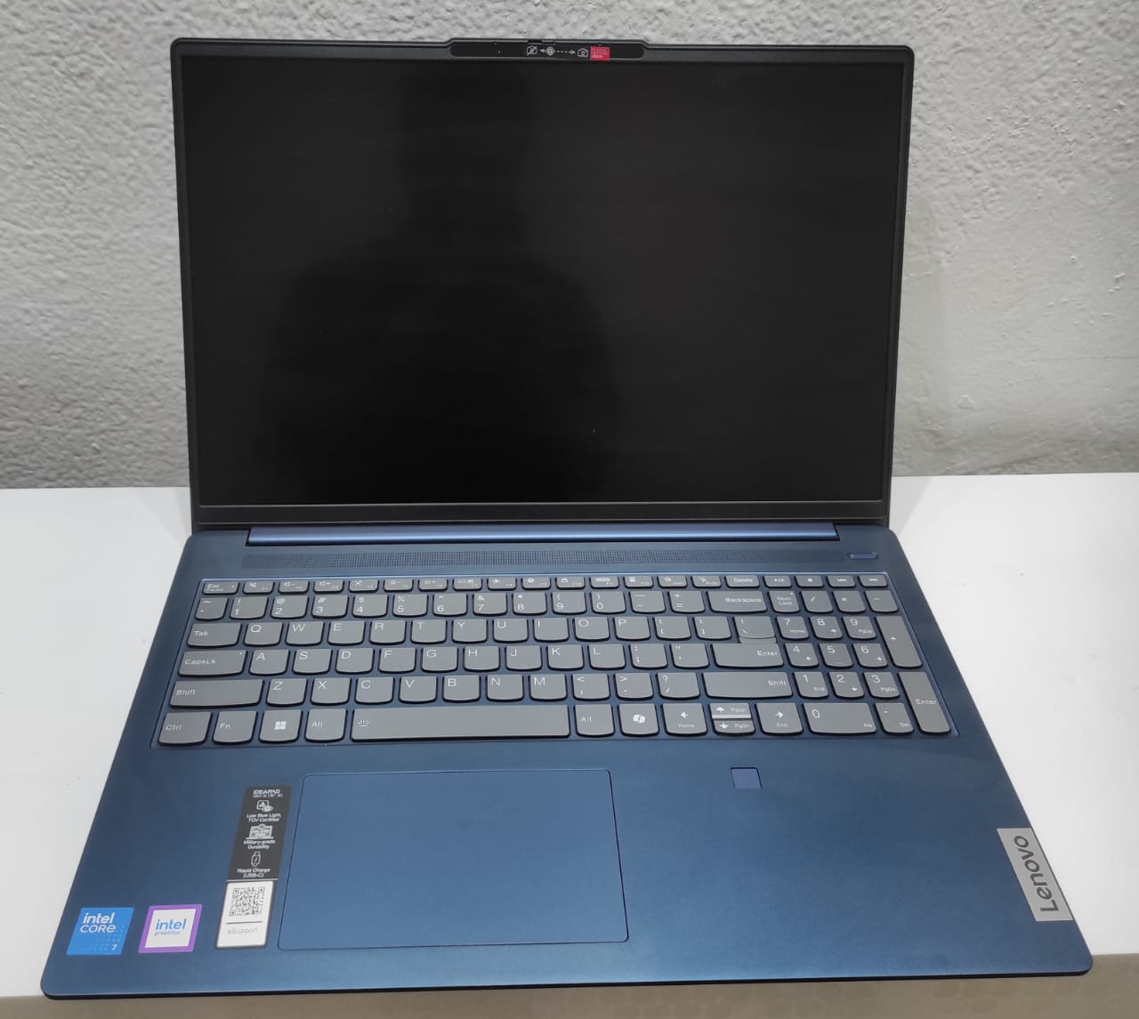 computadoras y laptops - Lenovo IdeaPad Slim 5 16" WUXGA Touch, Intel 7 Ultra, 16GB RAM, 1TB SSD, Nueva 0