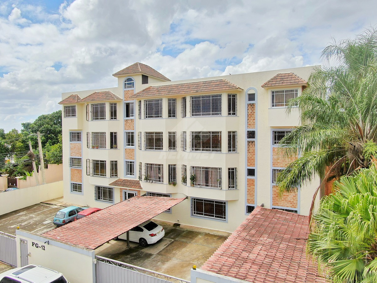 apartamentos - APARTAMENTO REMODELADO LOS CERROS DE GURABO STGO.