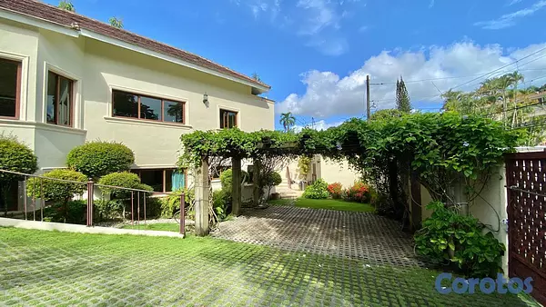 casas - Vendo Imponente Mansión en Cuesta Hermosa II, 5 HABS., 1,000 Mts.2, Patio, Pisci 6