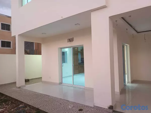 casas - Residencia LORGYM: Elegancia y confort en Prado 8