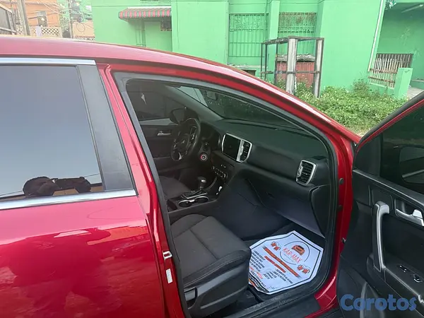 jeepetas y camionetas - Kia sportage LX 2019  5