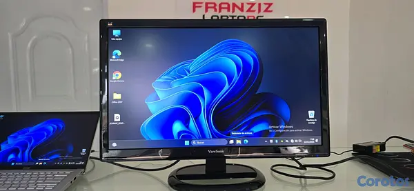 computadoras y laptops - monitor ViewSonic 24 Pulg full 1080p HDMI vga trae bocinas 2