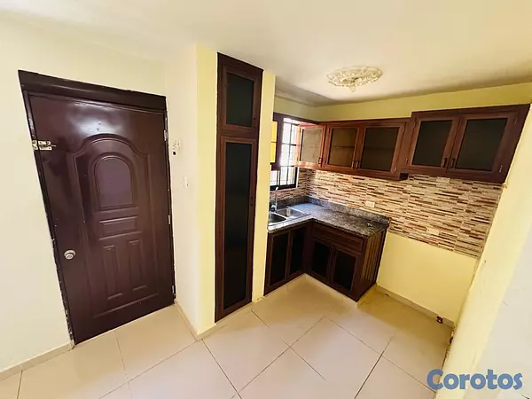 casas - CASA EN VENTA  EN SANTIAGO DE LOS CABALLEROS EN LA URBANIZACIÓN REAL  5