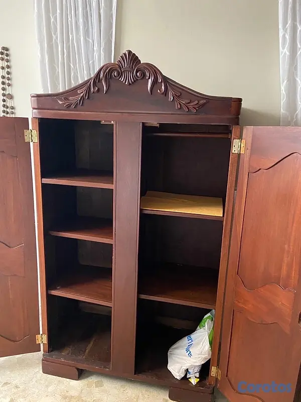 muebles y colchones - ARMARIO ANTIGUO EN CAOBA 2