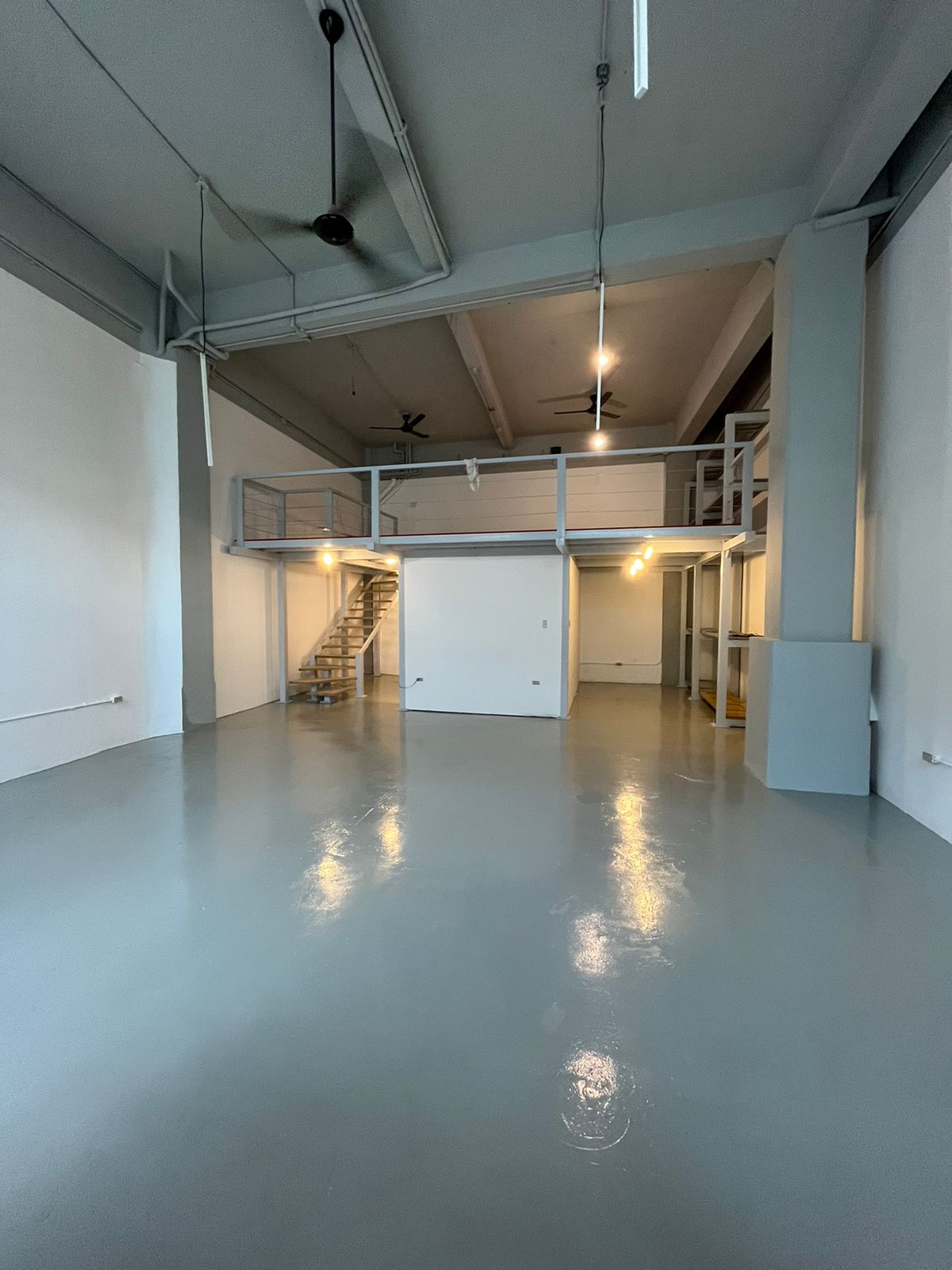 oficinas y locales comerciales - Local en Alquiler Zona Colonial de 120m2 2
