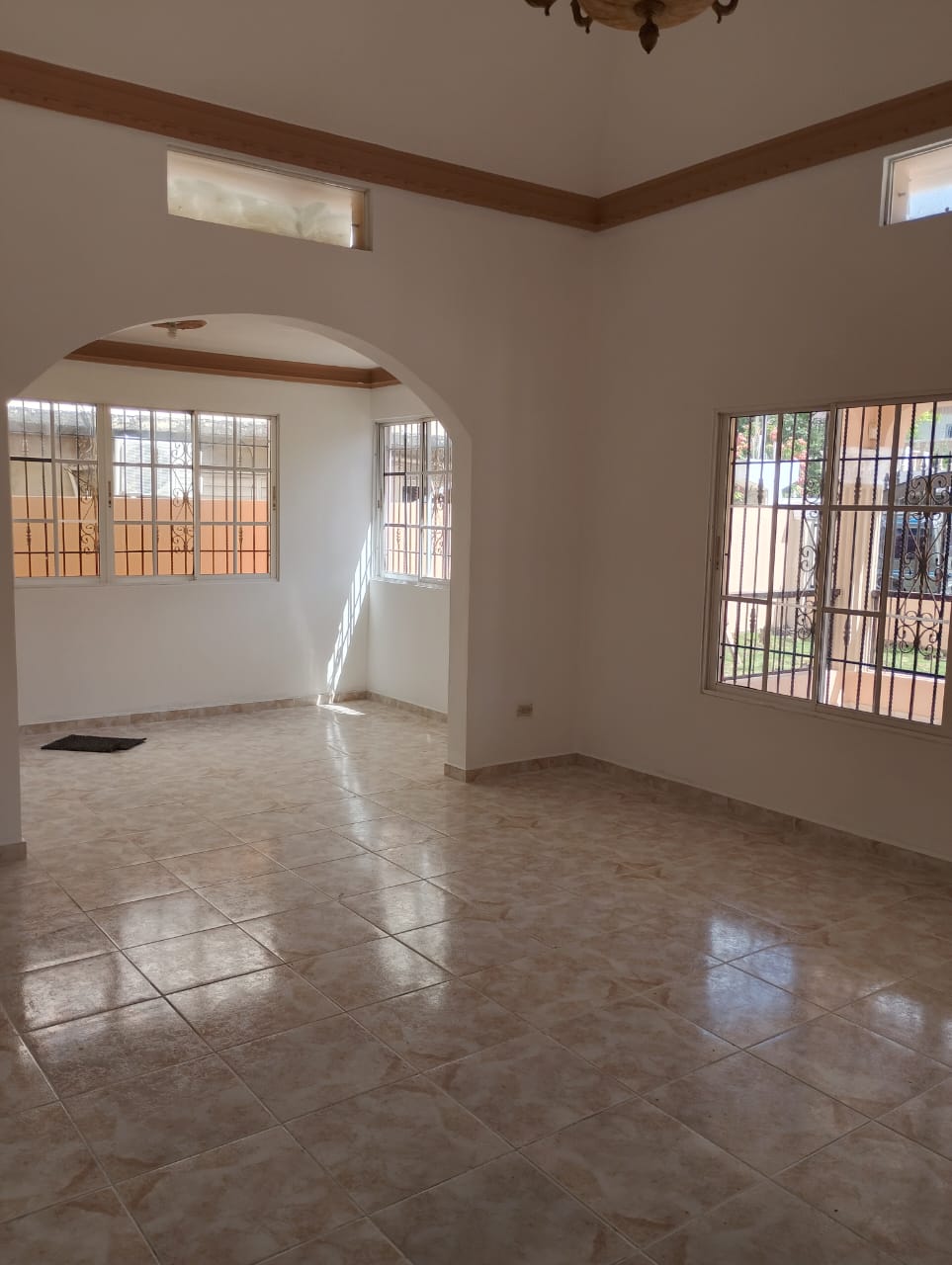 casas - Casa de 2 niveles en alquiler en Pontezuela, Santiago 3