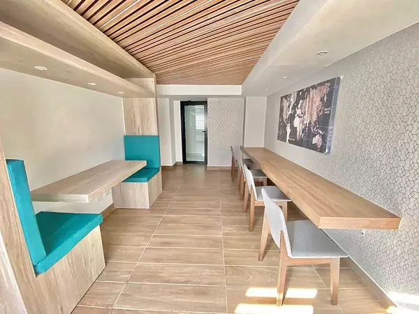 apartamentos - Alquile y Venta en apt. Evaristo Morales  5