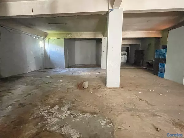 oficinas y locales comerciales - Local en primer nivel en zona alto tránsito  8