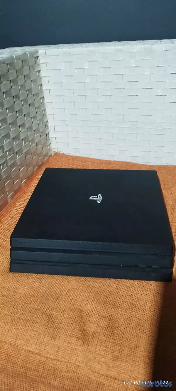 consolas y videojuegos - 🚨 VENDO PS4 PRO 1TB 🔥🎮 PS4 Pro 1TB FULL NÍTIDA  2