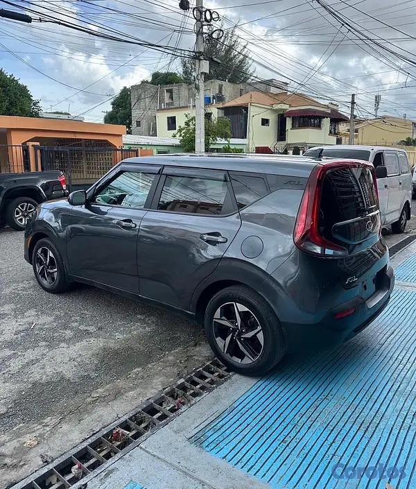 jeepetas y camionetas - Kia Soul LX 2021 6