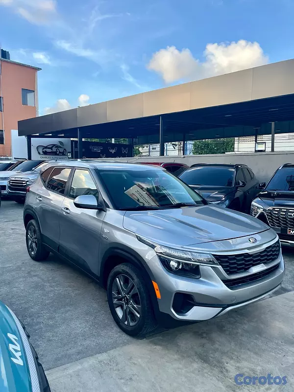 jeepetas y camionetas - Kia Seltos LX AWD 2021 3