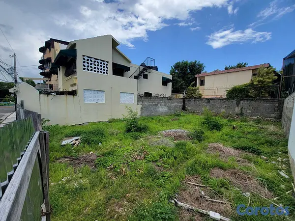 solares y terrenos - Terreno en excelente ubicación 4