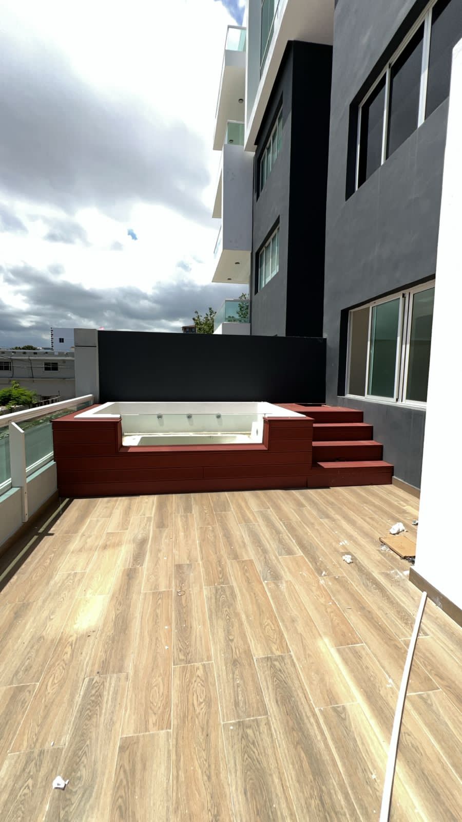 apartamentos - SE RENTA/ALQUILA APARTAMENTO MODERNO EN LOS CORALES| 3HAB/3BÑ| TERRAZA|JACUZZI|  0