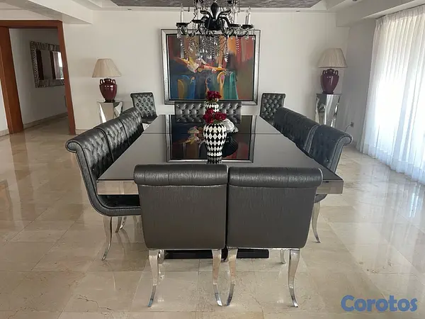 muebles y colchones - Mesa cuadrada (2) y 14 sillas 3