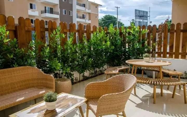 apartamentos - Av. Monumental esquina Autopista Duarte  8